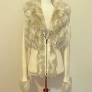 Gorgeous sweater fur !